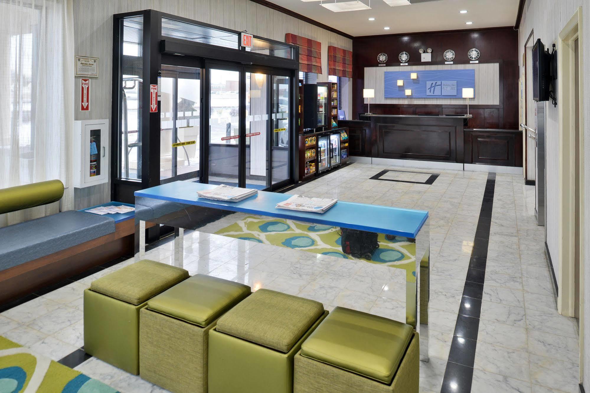 Holiday Inn Express Kennedy Airport, An Ihg Hotel New York Bagian luar foto