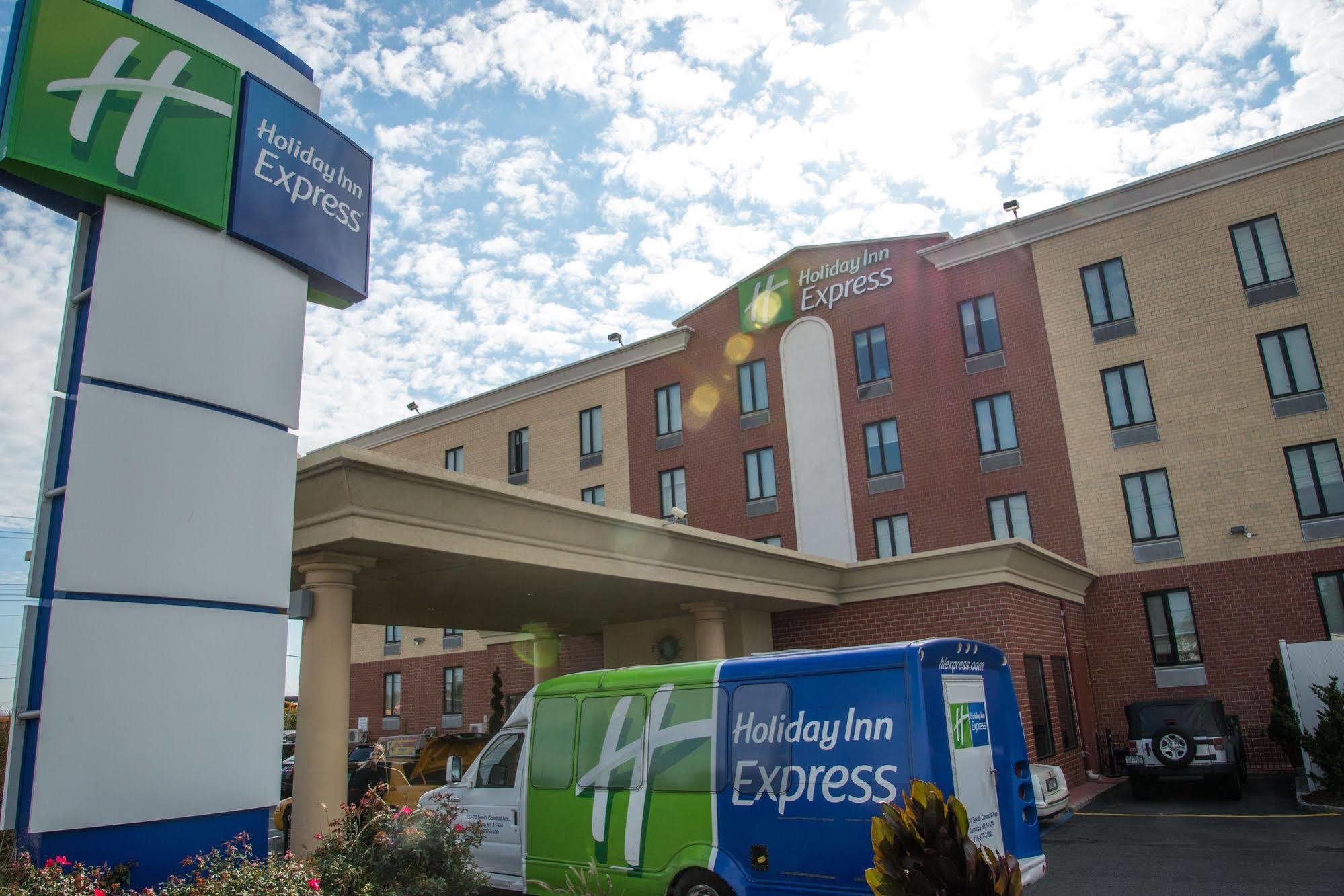 Holiday Inn Express Kennedy Airport, An Ihg Hotel New York Bagian luar foto